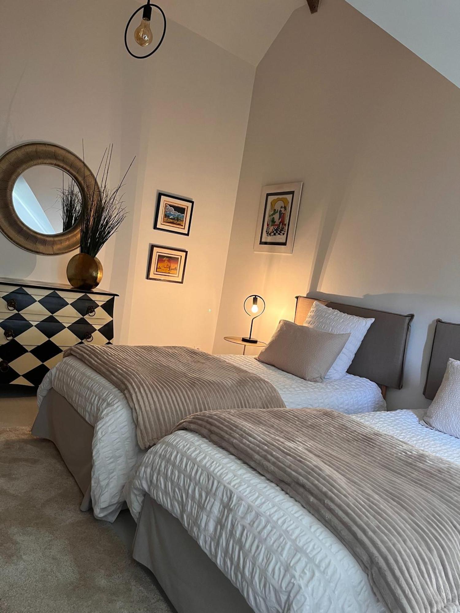Bed and Breakfast La Sellerie Romagne  Exterior foto