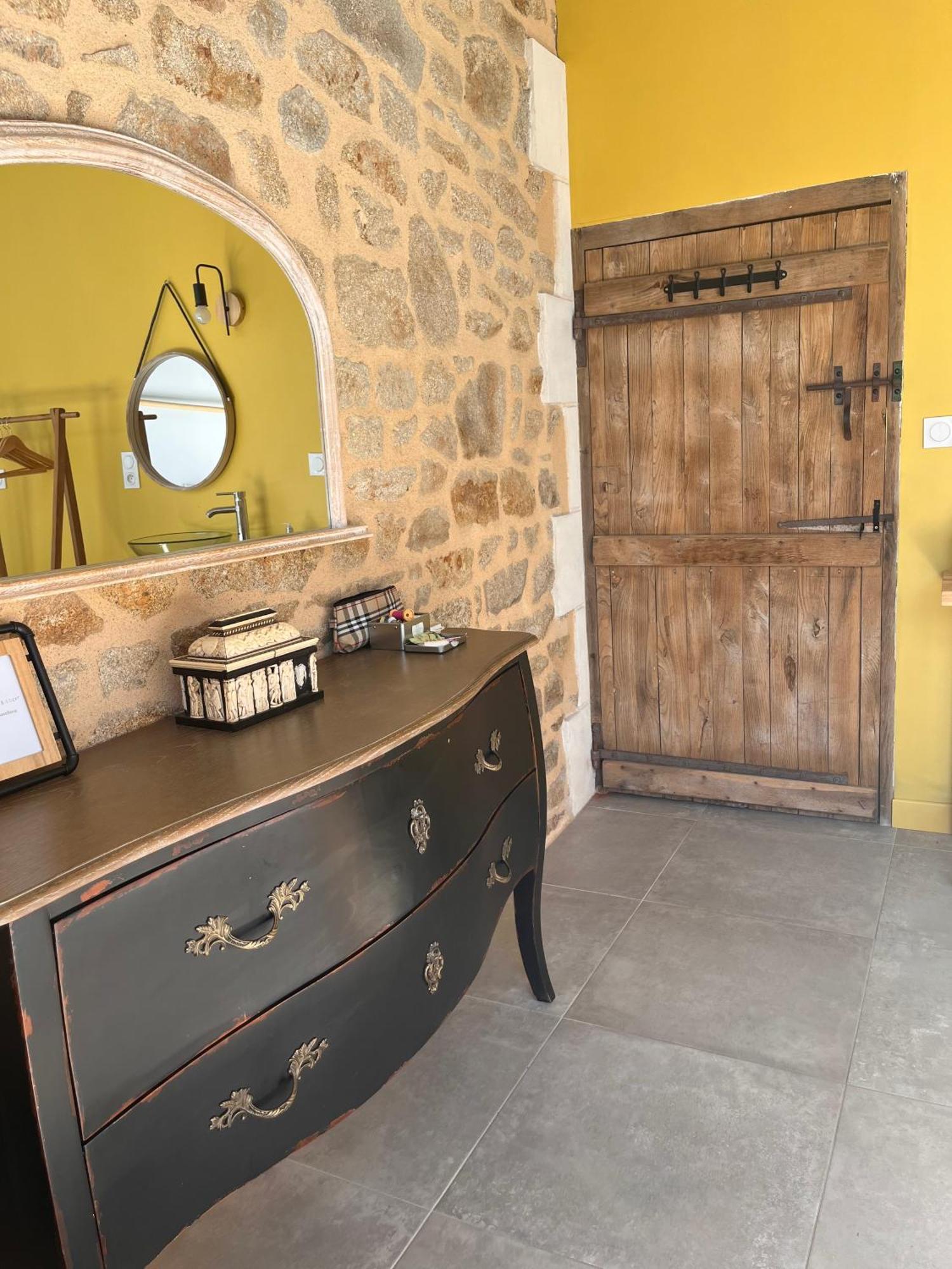 Bed and Breakfast La Sellerie Romagne  Exterior foto