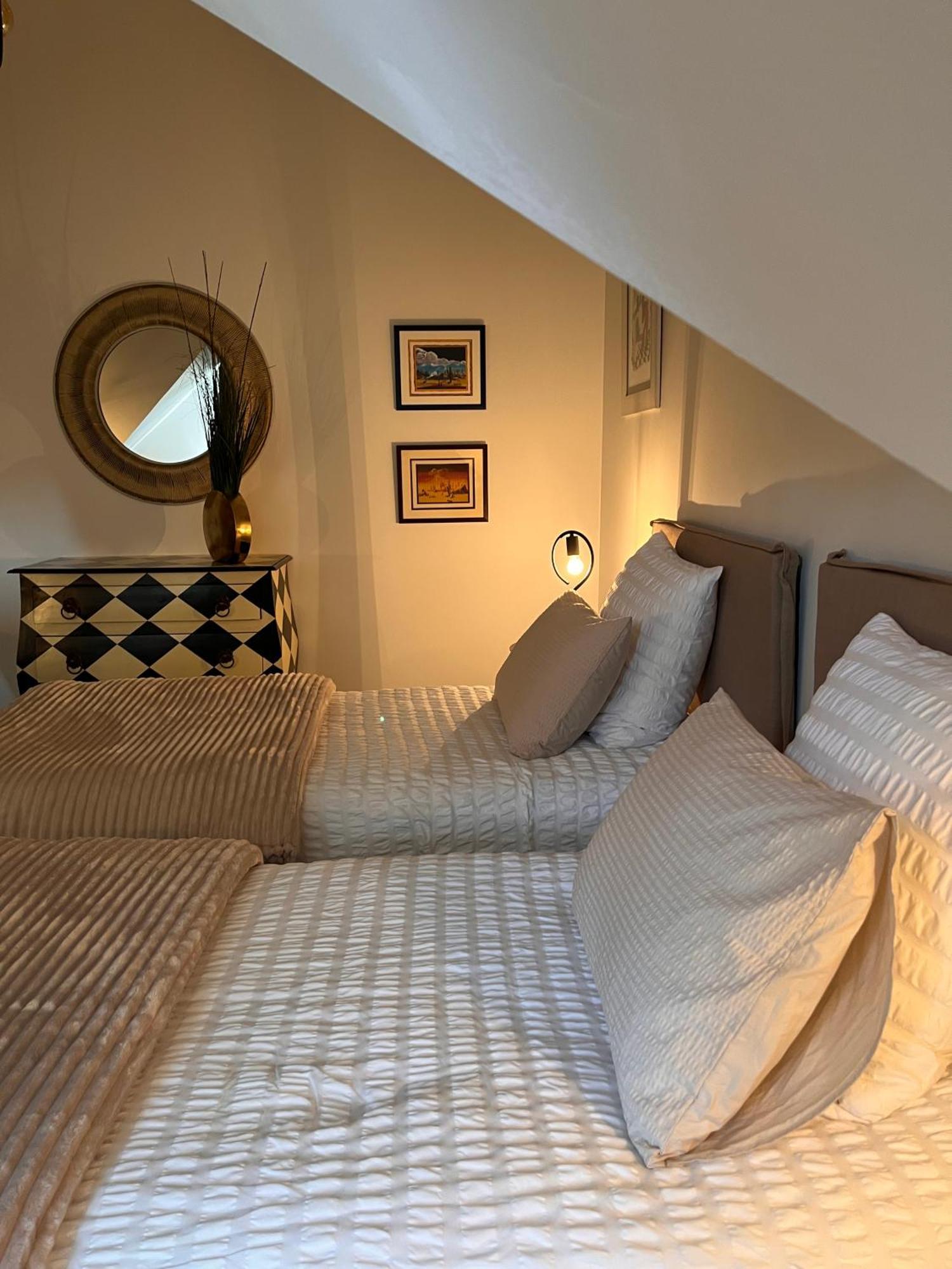 Bed and Breakfast La Sellerie Romagne  Exterior foto